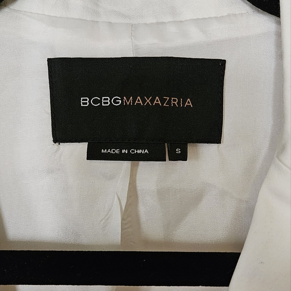 BCBC MaxAzria Blazer - Picture 2 of 3